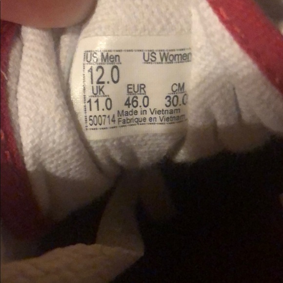 Vans Yacht Club - Picture 3 of 4